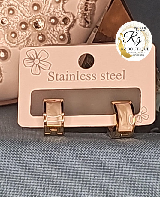 Aretes Dorados y Blancos