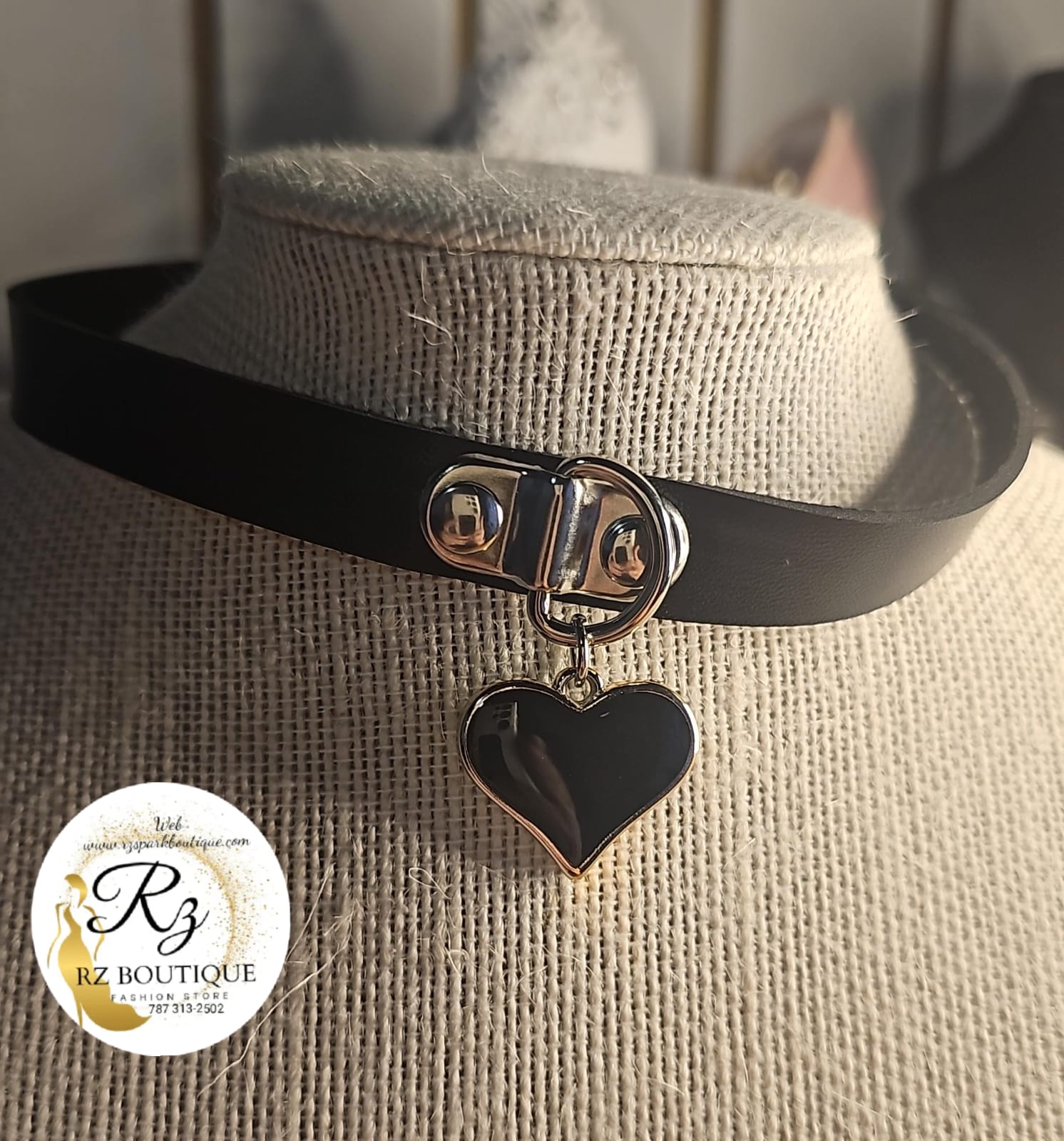 Collar Corazón Negro